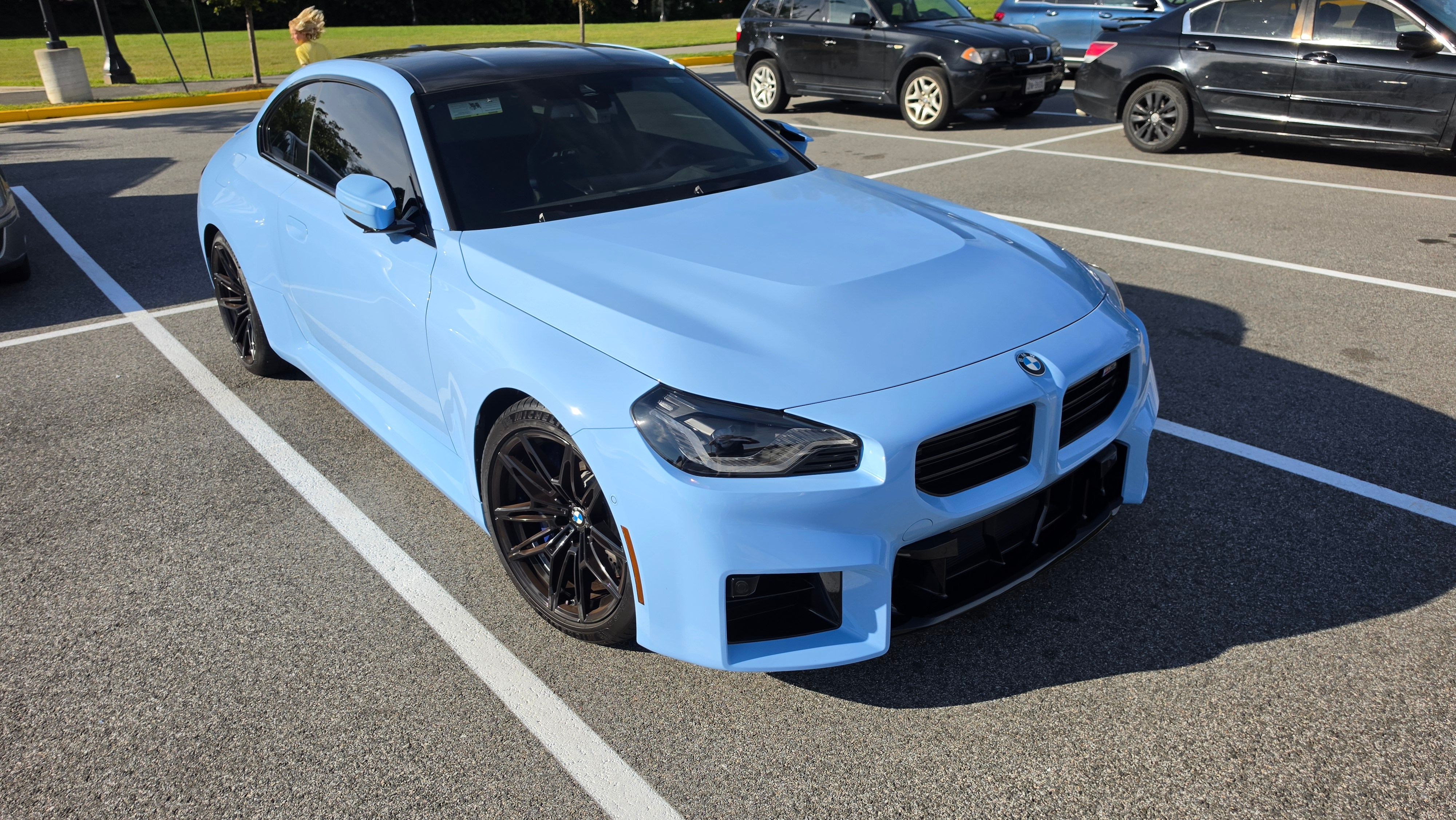 Used 2026 BMW M2 w/ Carbon Package RWD image 1