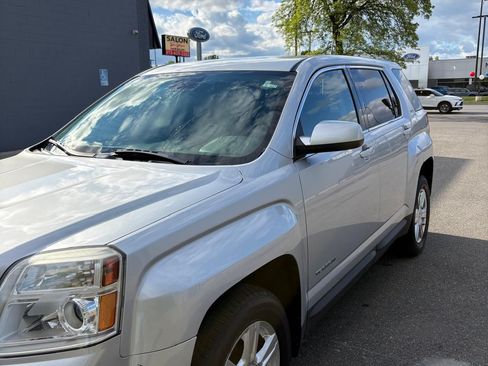 Used 2015 GMC Terrain SLE AWD/4WD image 4
