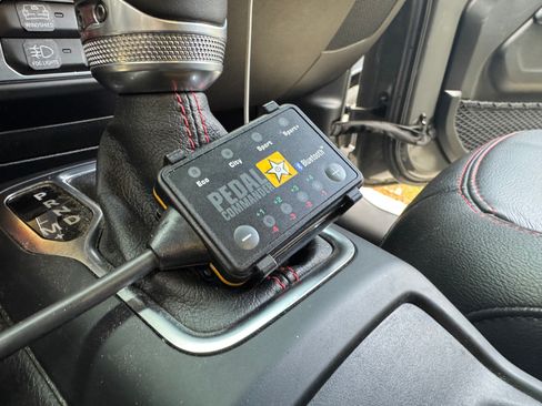 Used 2019 Jeep Wrangler Unlimited Rubicon image 12