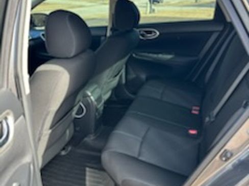 Used 2017 Nissan Sentra SR image 1