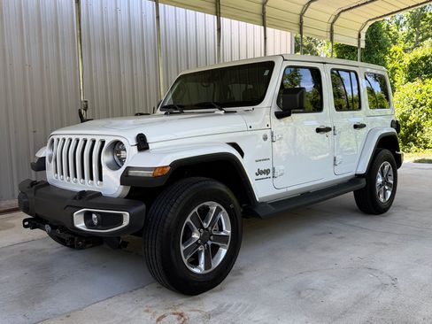 Used 2023 Jeep Wrangler Unlimited Sahara w/ Dual Top Group AWD/4WD image 1
