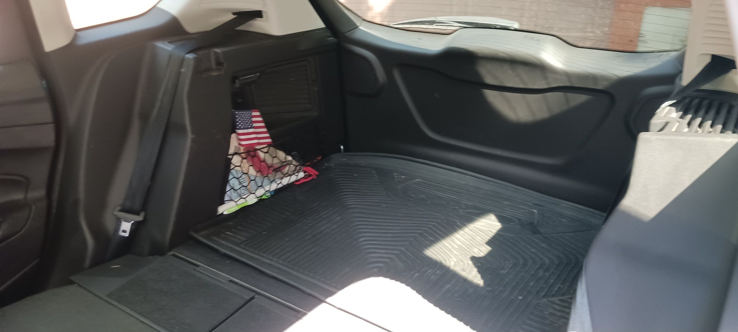 Used 2015 Ford C-MAX SEL w/ Equipment Group 303A FWD image 9