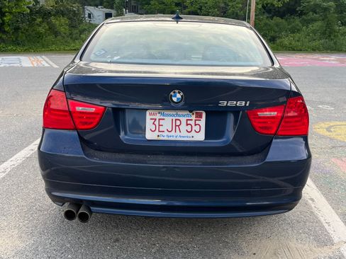 Used 2011 BMW 328i xDrive Sedan AWD/4WD image 6