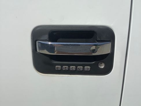 Used 2013 Ford F150 XLT w/ Luxury Equipment Group RWD image 13