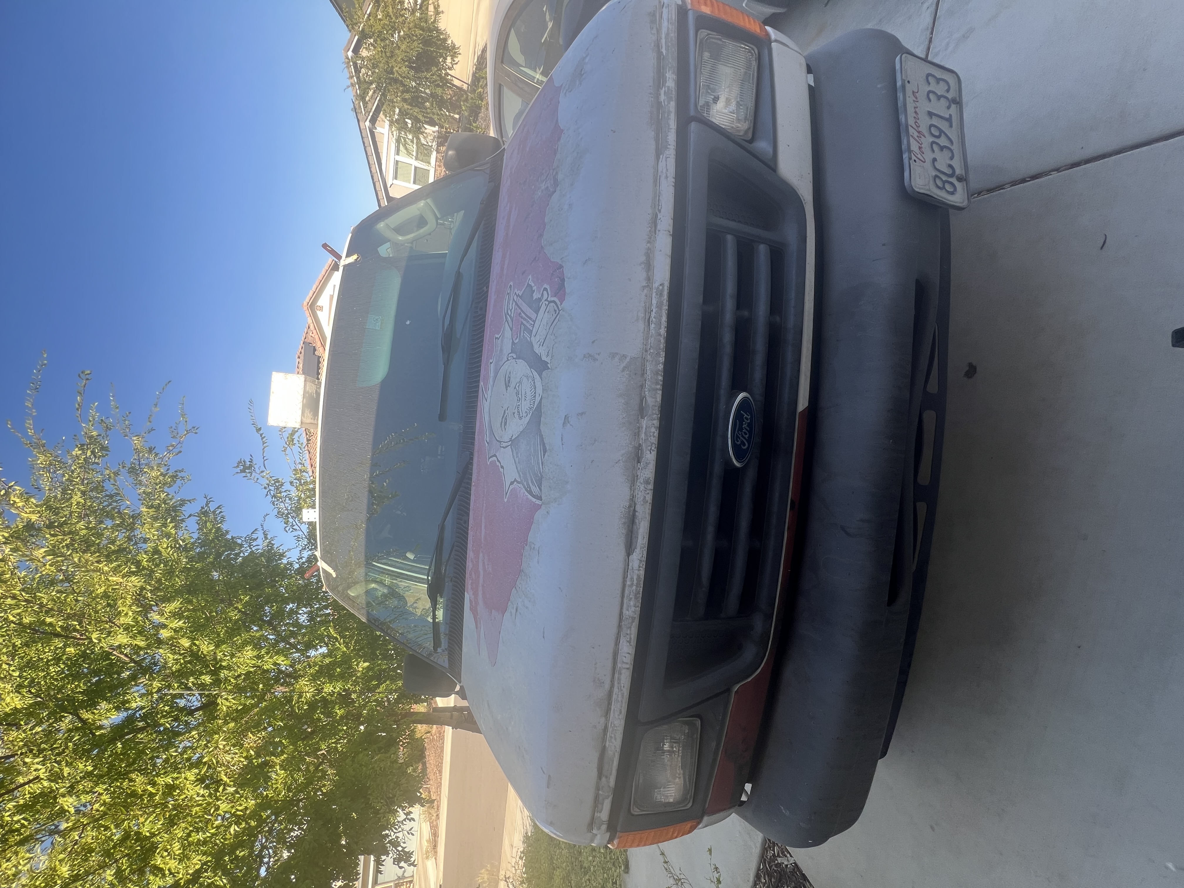 Used 2005 Ford E-250 and Econoline 250 RWD image 2