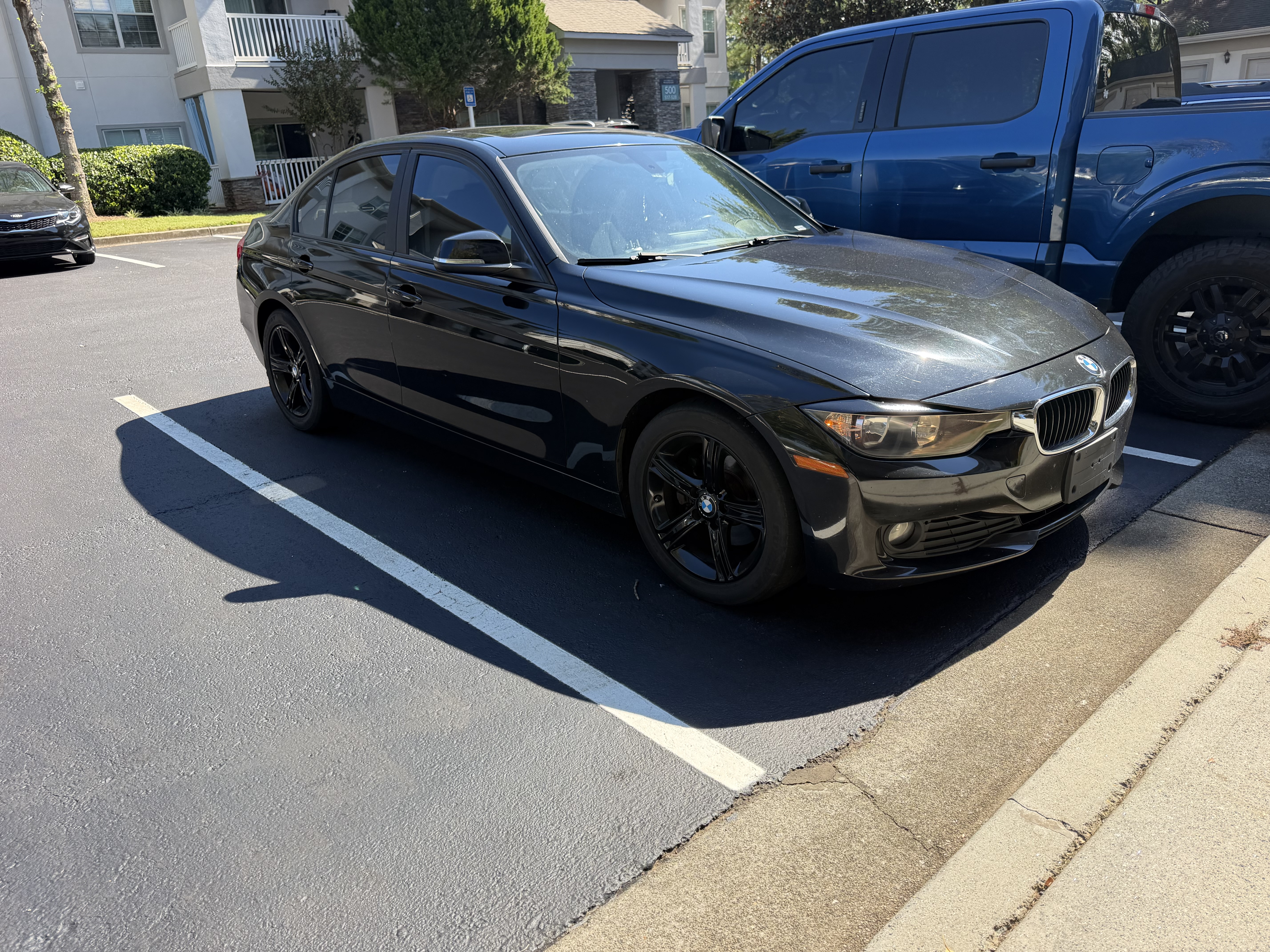Used 2014 BMW 320i Sedan RWD image 5