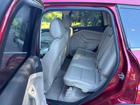 Used 2015 Ford Escape Titanium AWD/4WD image 10