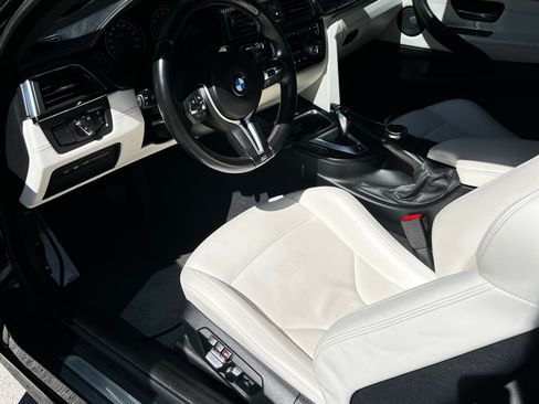 Used 2016 BMW M4 Coupe image 18