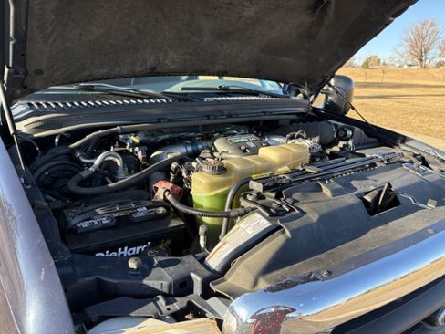 Used 1999 Ford F350 Long Bed image 4