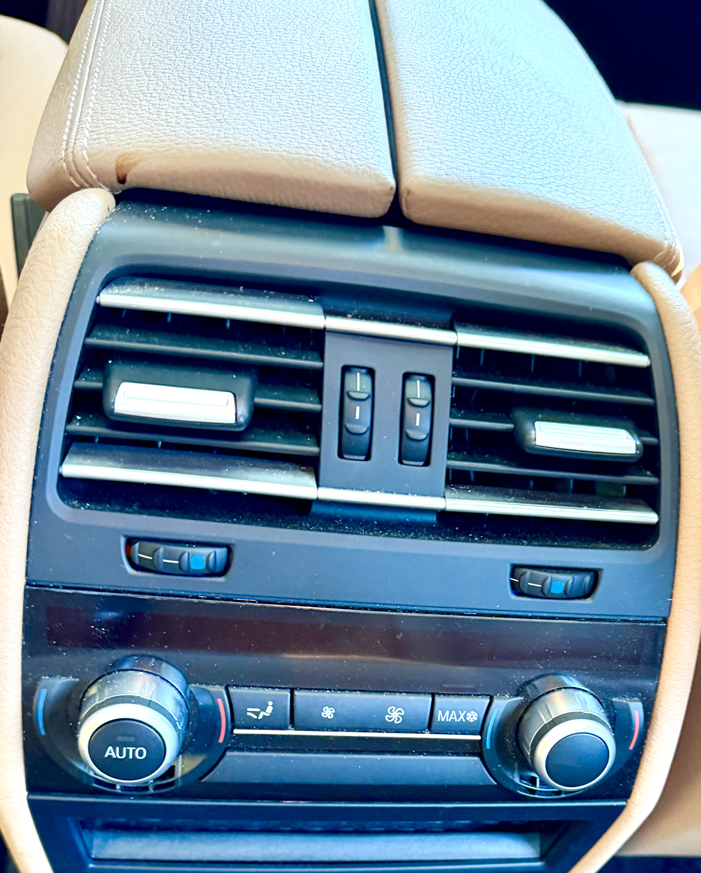Used 2012 BMW 740i RWD image 12