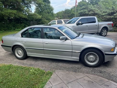 Used 2001 BMW 740i image 5