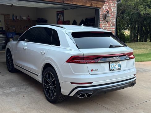 Used 2023 Audi SQ8 Prestige AWD/4WD image 6