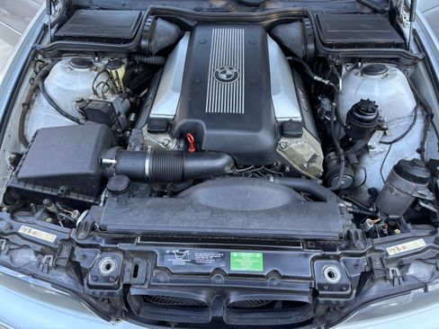 Used 2001 BMW 540i Sedan image 21