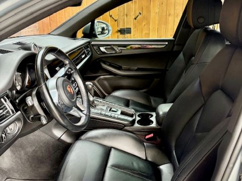 Used 2019 Porsche Macan image 19