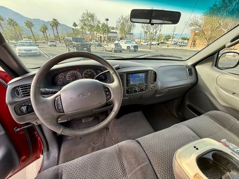 Used 2002 Ford F150 XL image 13