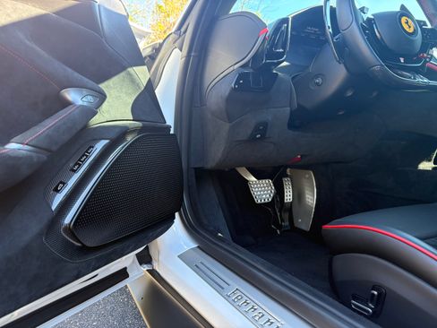 Used 2022 Ferrari Roma Coupe 2D image 10