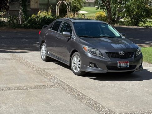 Used 2009 Toyota Corolla S w/ Sport Pkg FWD image 10
