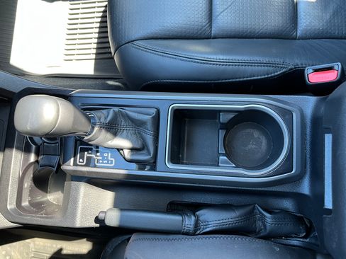 Used 2021 Toyota Tacoma TRD Sport w/ TRD Premium Sport Package AWD/4WD image 10