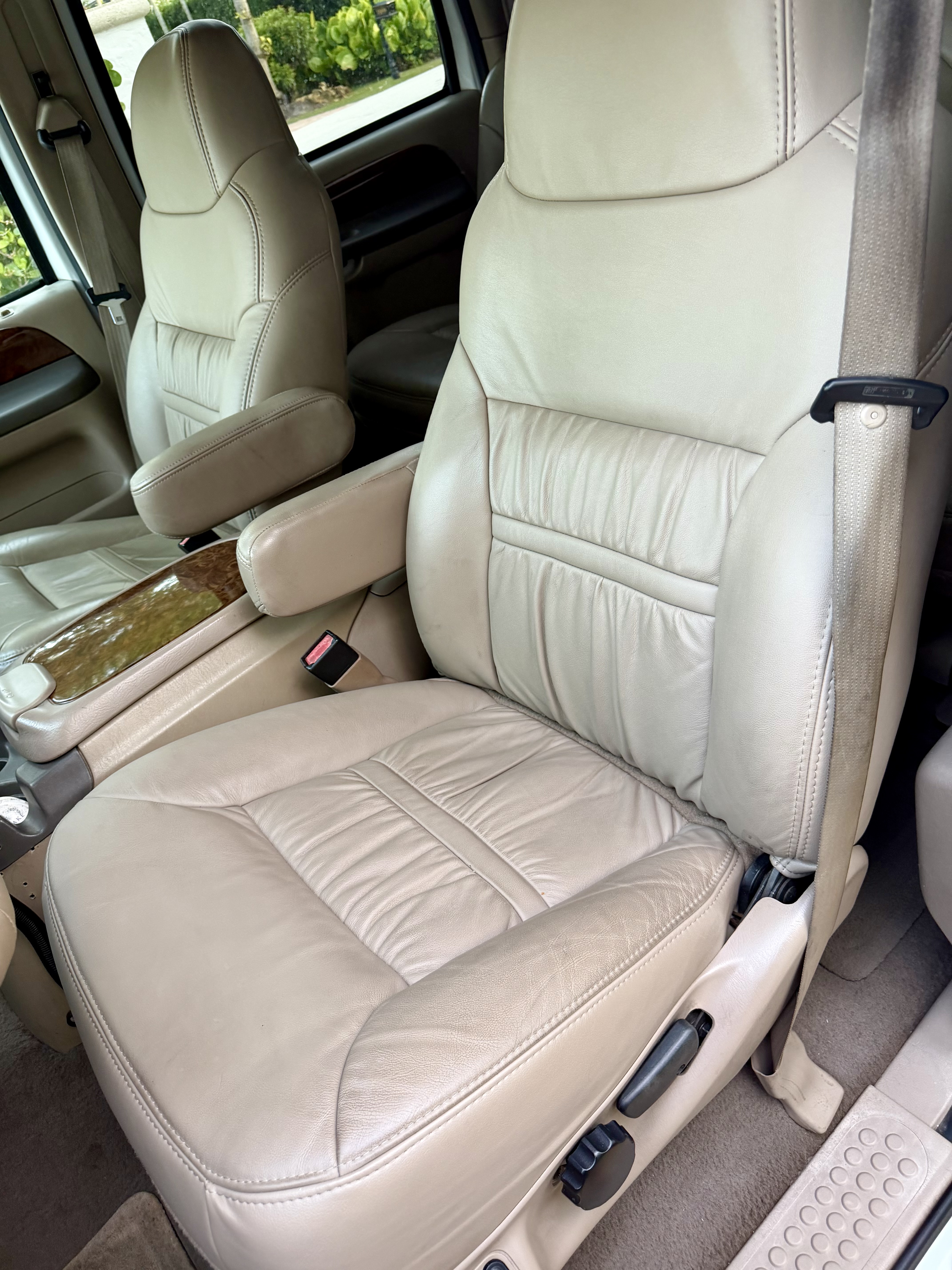 Used 2001 Ford Excursion Limited RWD image 12