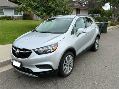 Used 2018 Buick Encore Preferred image 2