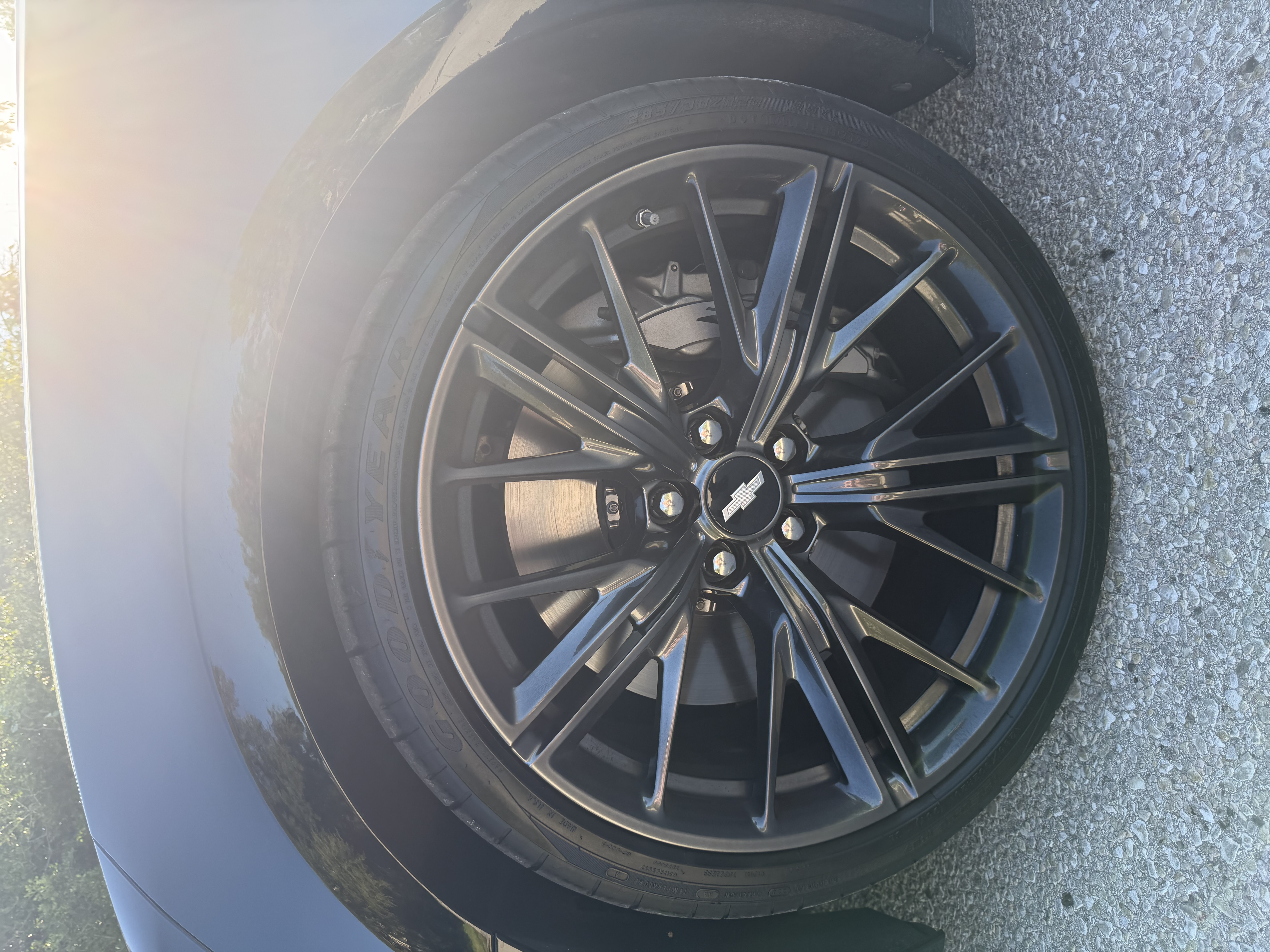 Used 2018 Chevrolet Camaro ZL1 RWD image 11