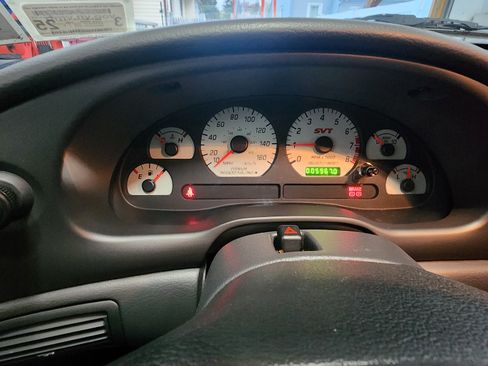 Used 2004 Ford Mustang Cobra image 23