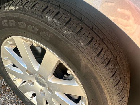 Used 2013 Chrysler Town & Country Touring image 15