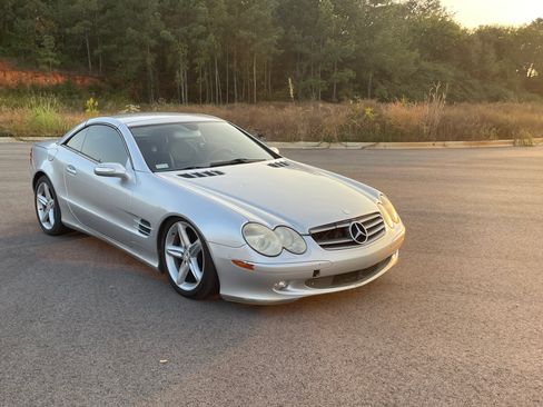 Used 2005 Mercedes-Benz SL 500 image 2