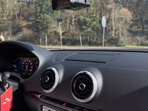 Used 2018 Audi RS 3 image 32