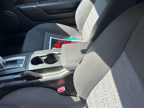 Used 2008 Ford Mustang Premium RWD image 5