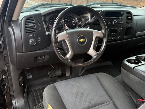 Used 2011 Chevrolet Silverado 1500 LT w/ Interior Plus Package image 19