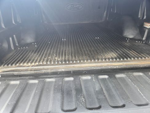 Used 2011 Ford F150 XLT w/ Trailer Tow Pkg image 9