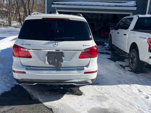 Used 2016 Mercedes-Benz GL 450 4MATIC image 2