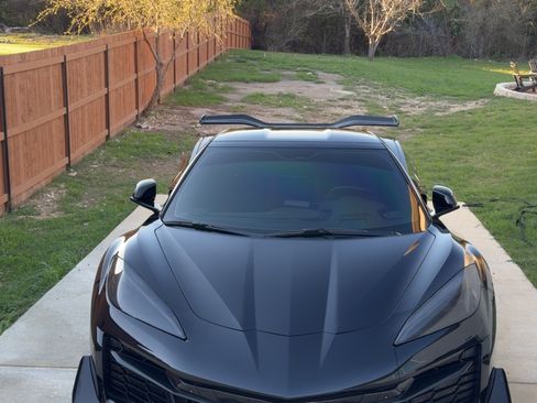 Used 2023 Chevrolet Corvette Z06 w/ Z07 Performance Package image 4