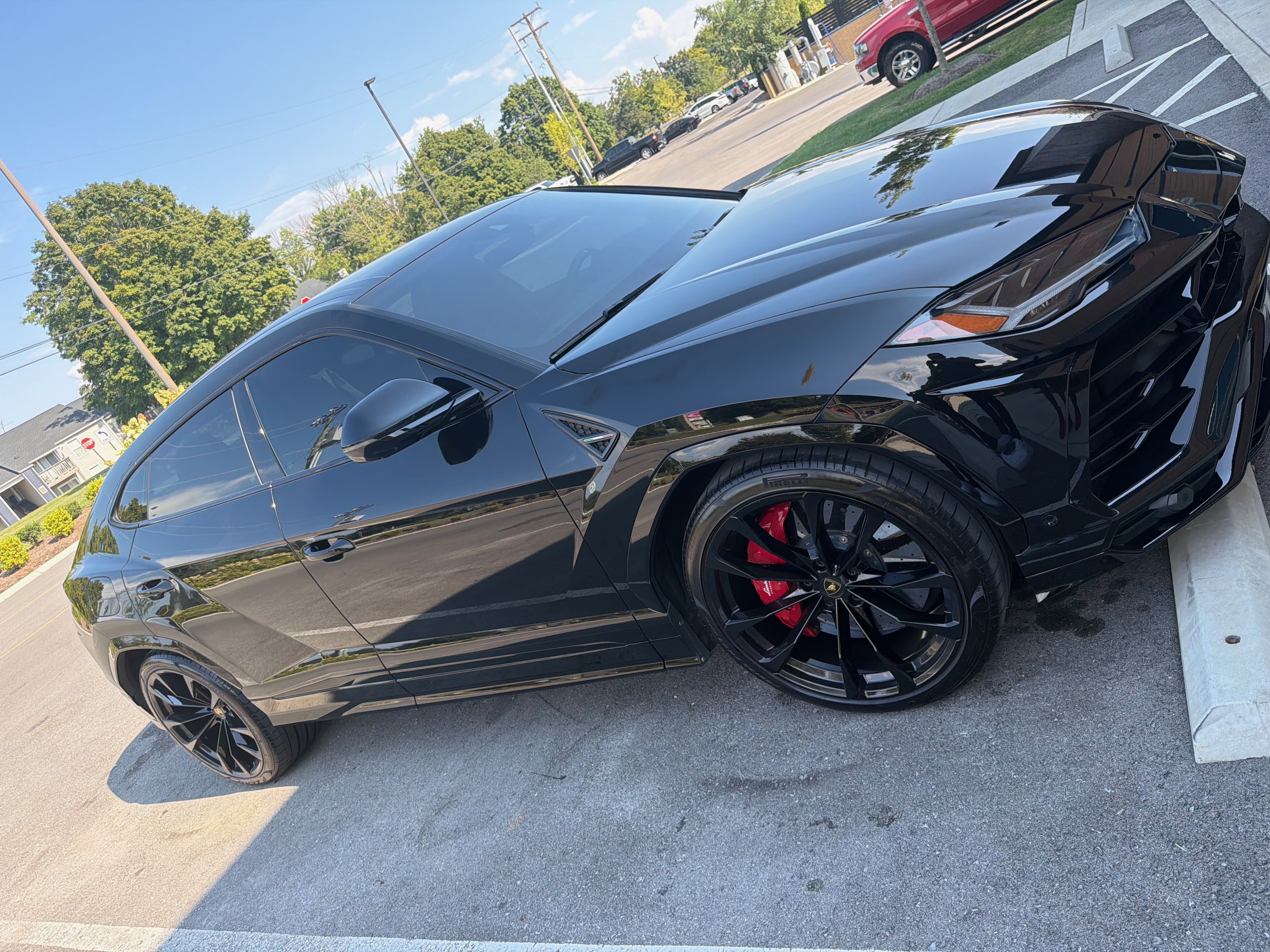Used 2021 Lamborghini Urus AWD/4WD image 11