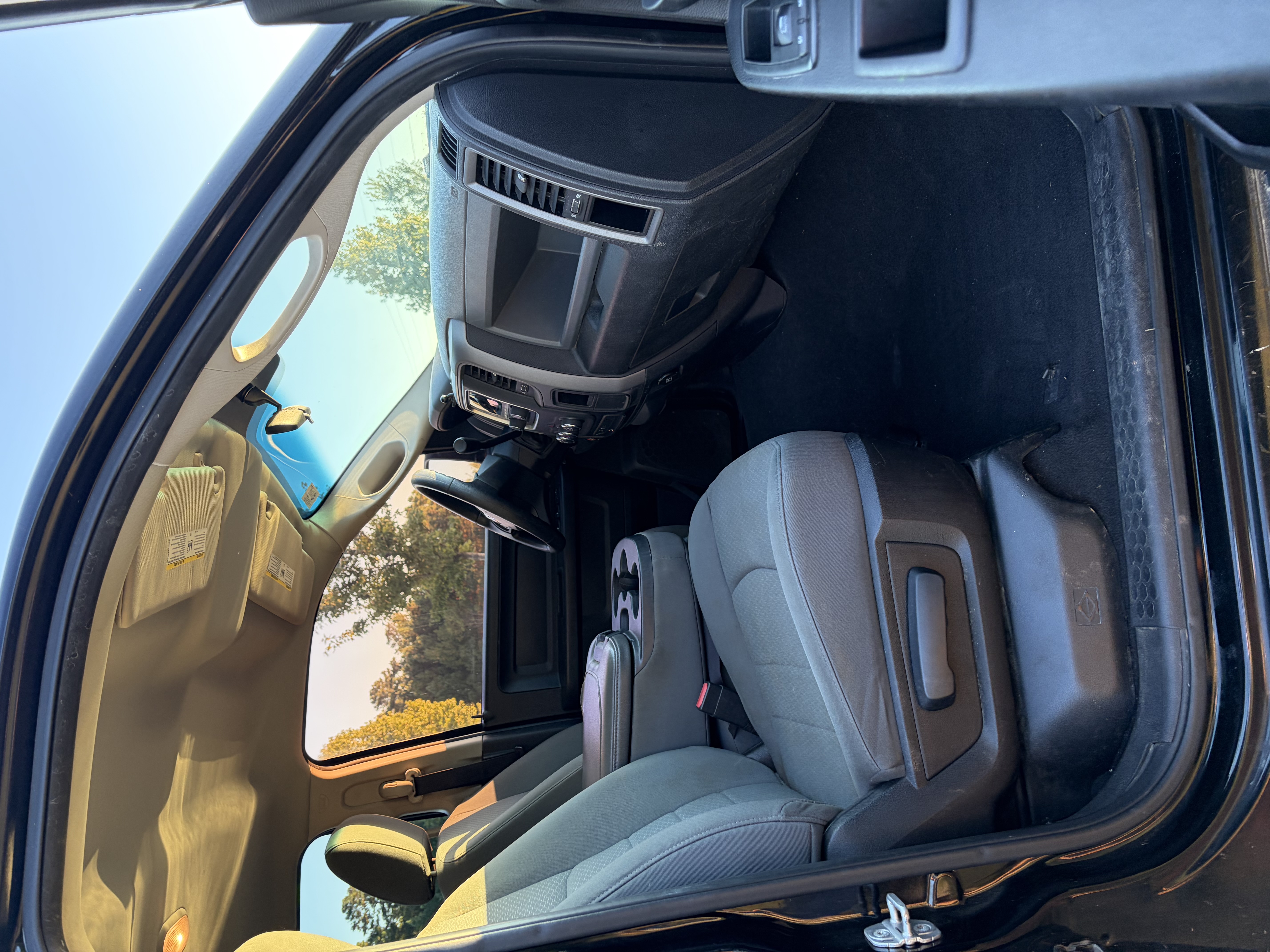 Used 2013 RAM 1500 Express AWD/4WD image 9