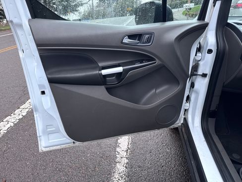 Used 2020 Ford Transit Connect XLT image 17