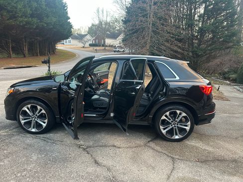 Used 2019 Audi Q3 2.0T Prestige image 26