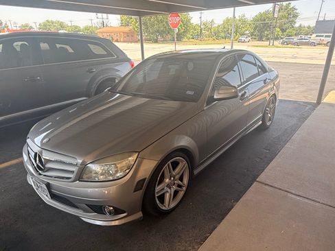 Used 2009 Mercedes-Benz C 350 Sport image 5