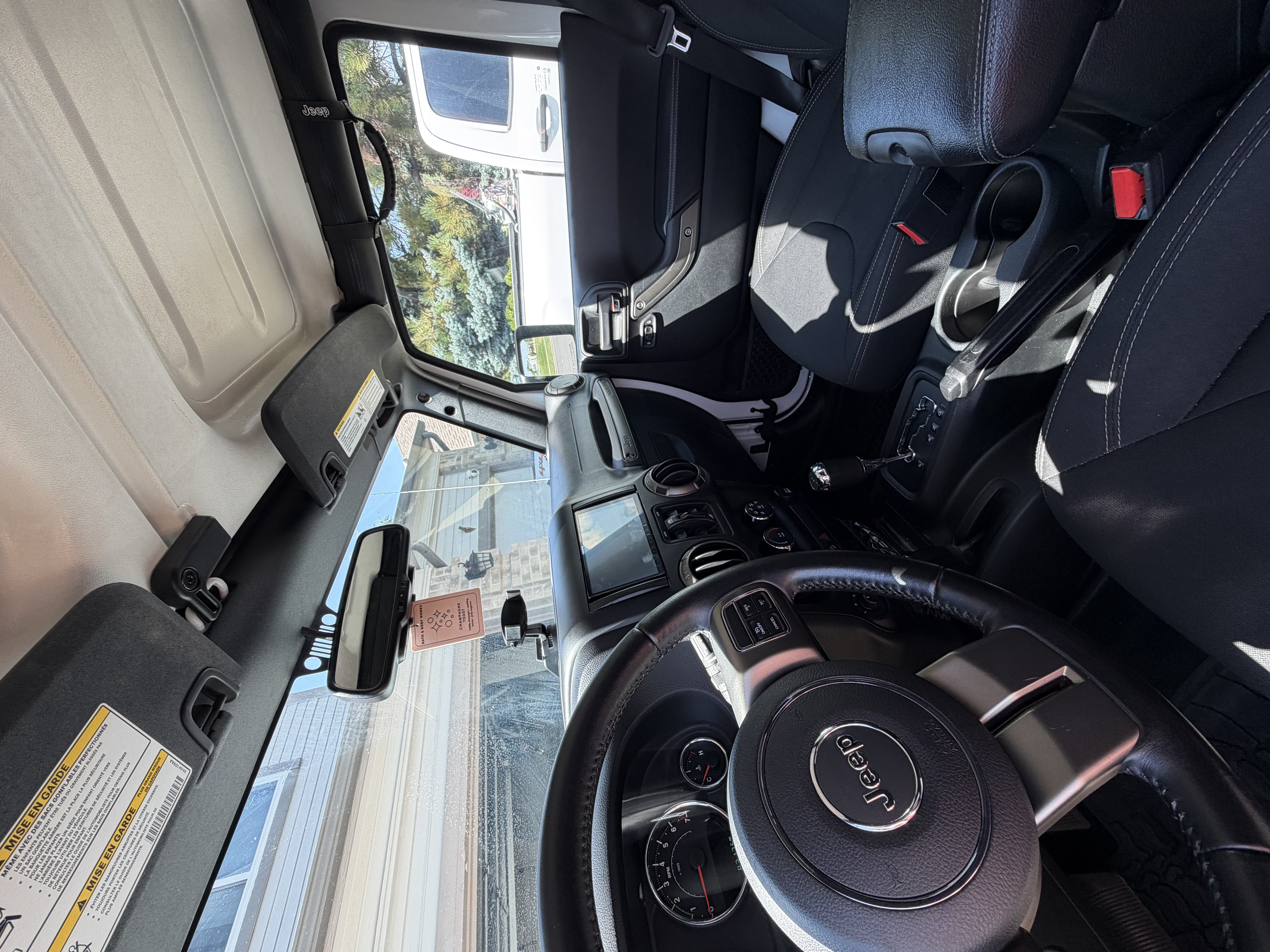 Used 2018 Jeep Wrangler Unlimited Sport AWD/4WD image 11
