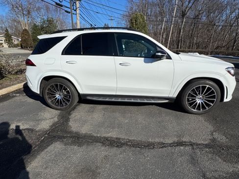Used 2023 Mercedes-Benz GLE 450 450 4MATIC Sport Utility 4D image 6