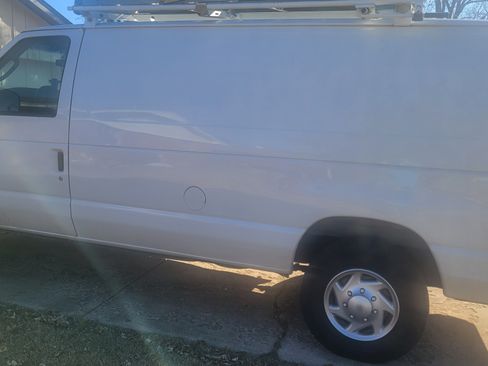 Used 2007 Ford E-350 and Econoline 350 Super Duty image 10