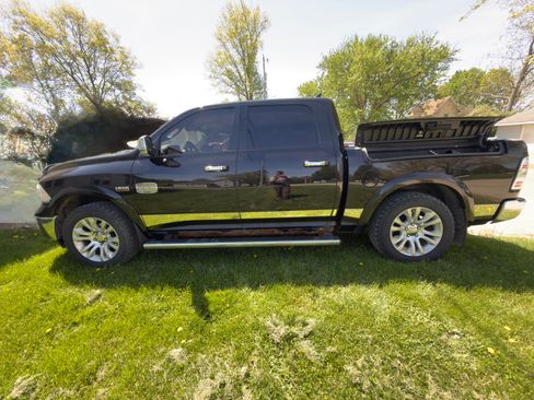 Used 2013 RAM 1500 Laramie Longhorn w/ Convenience Group AWD/4WD image 5