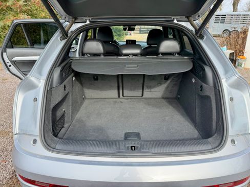 Used 2018 Audi Q3 2.0T Premium w/ Convenience Package image 13