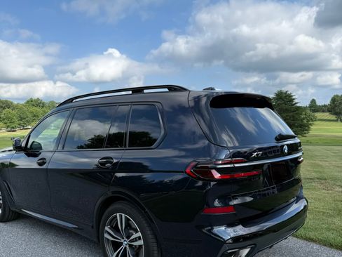 Used 2026 BMW X7 xDrive40i w/ M Sport Package AWD/4WD image 9