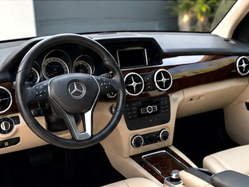 Used 2013 Mercedes-Benz GLK 350 2WD image 14