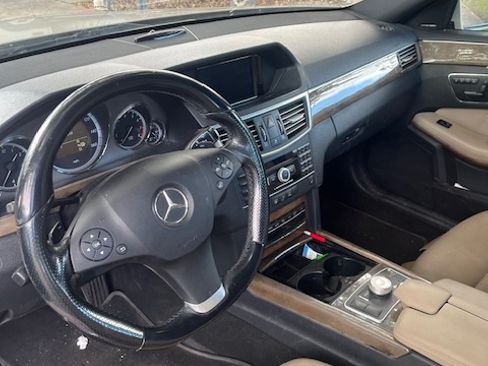 Used 2010 Mercedes-Benz E 350 E 350 Sedan 4D image 14