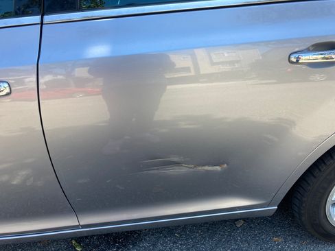 Used 2014 Chrysler 300 C image 8