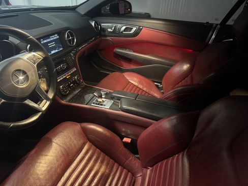 Used 2013 Mercedes-Benz SL 550 image 12