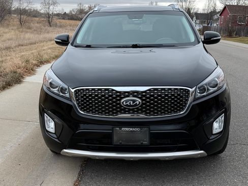 Used 2016 Kia Sorento SX image 2